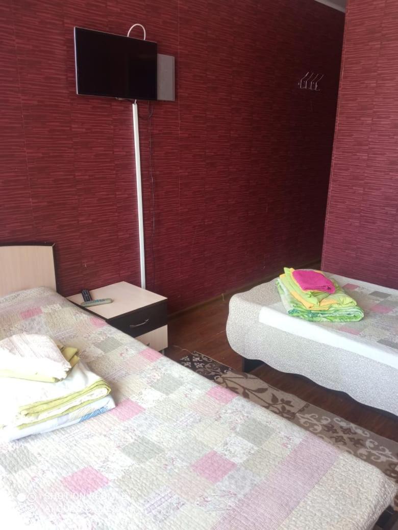 Гостевой Дом Байтик Hotell Bosteri Rum bild